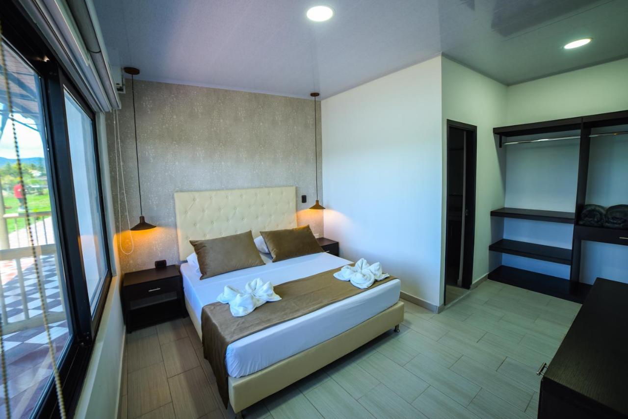 Hotel Aguas Abiertas Guatapé Eksteriør billede