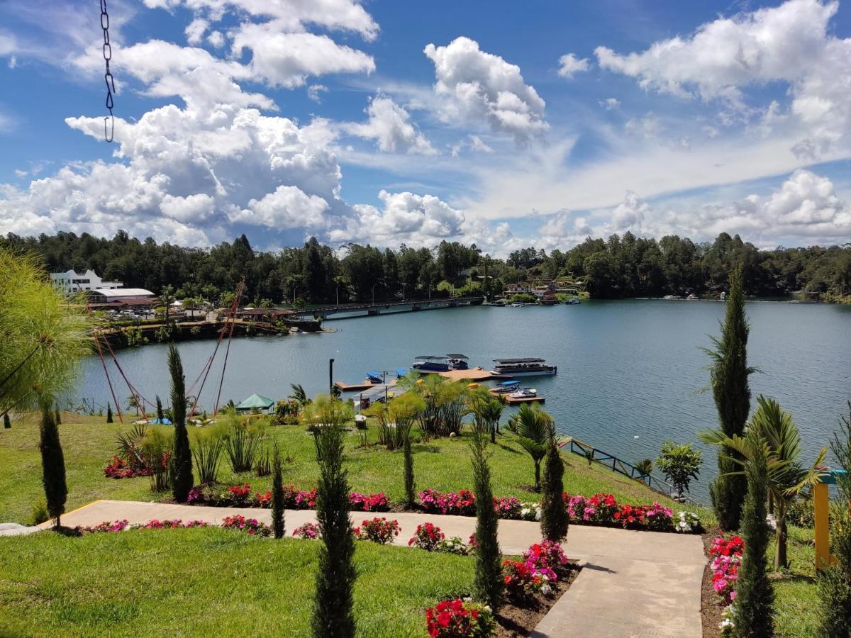 Hotel Aguas Abiertas Guatapé Eksteriør billede