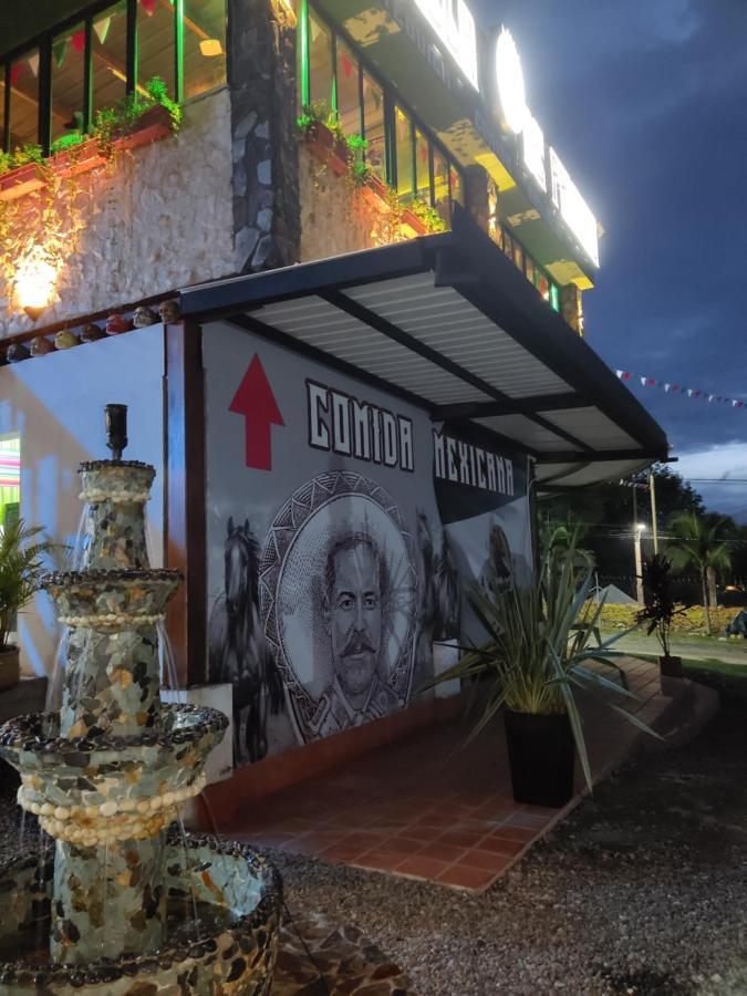 Hotel Aguas Abiertas Guatapé Eksteriør billede