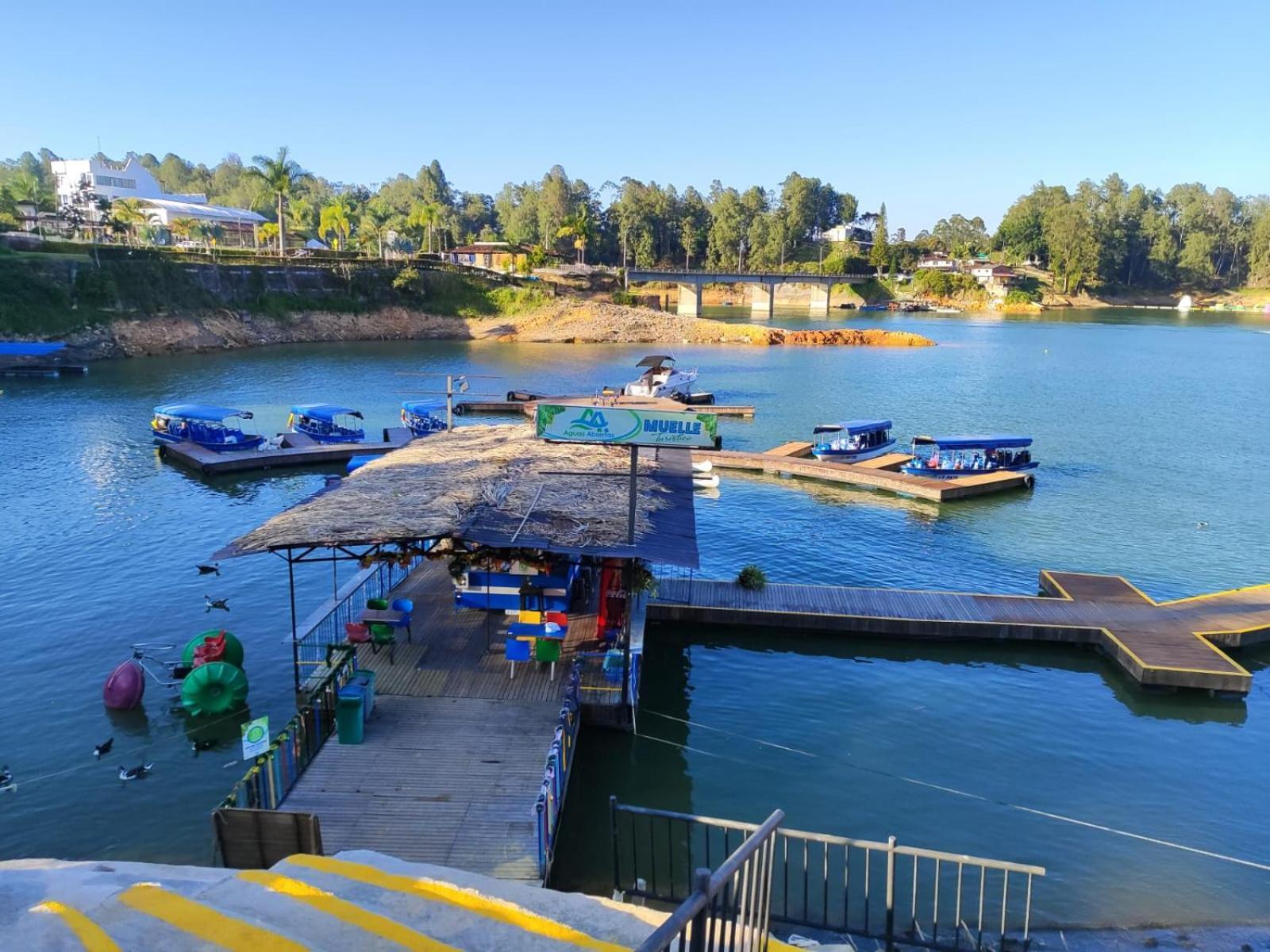 Hotel Aguas Abiertas Guatapé Eksteriør billede